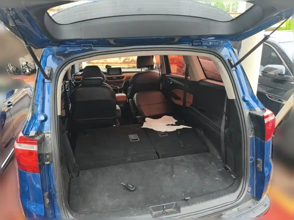 Wuling Hongguang S3