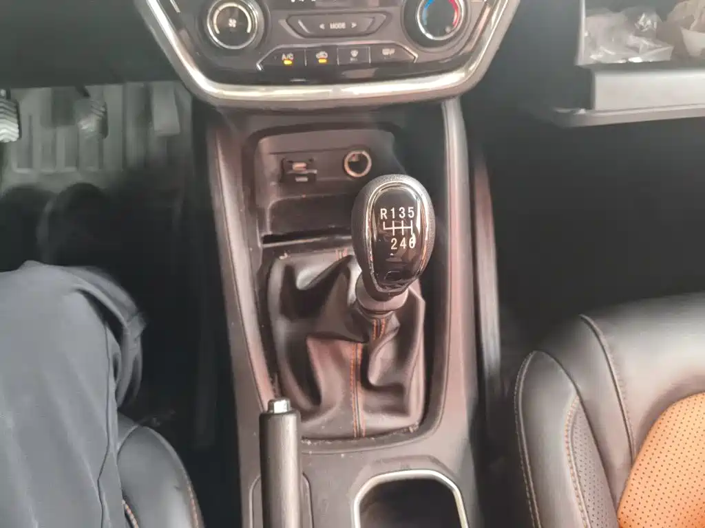 Wuling Hongguang S3