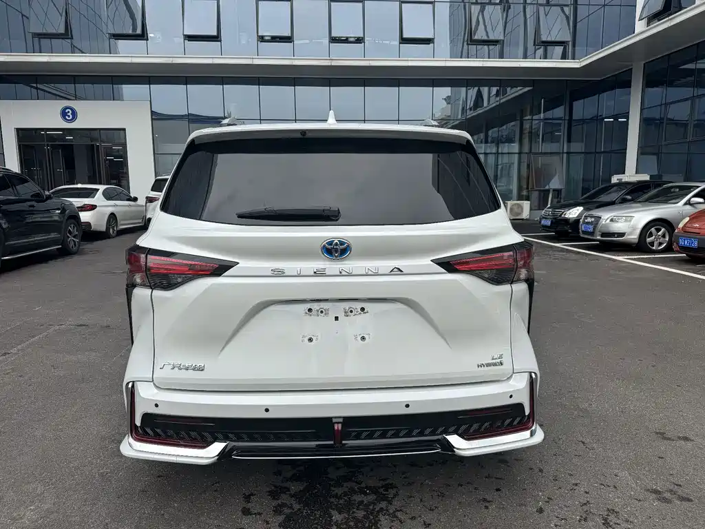 Toyota Sienna
