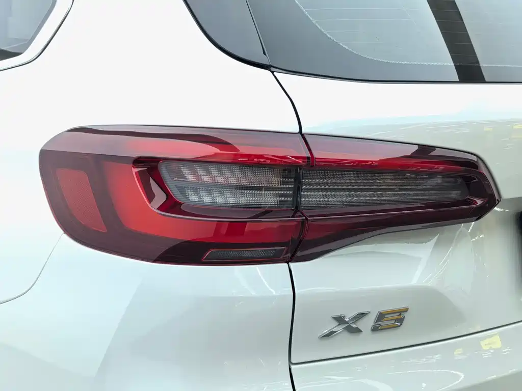 BMW X5 (Import)