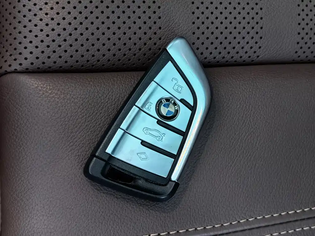 BMW X5 (Import)