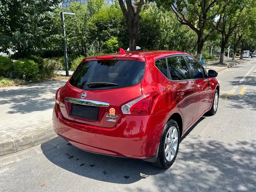 Nissan Tiida