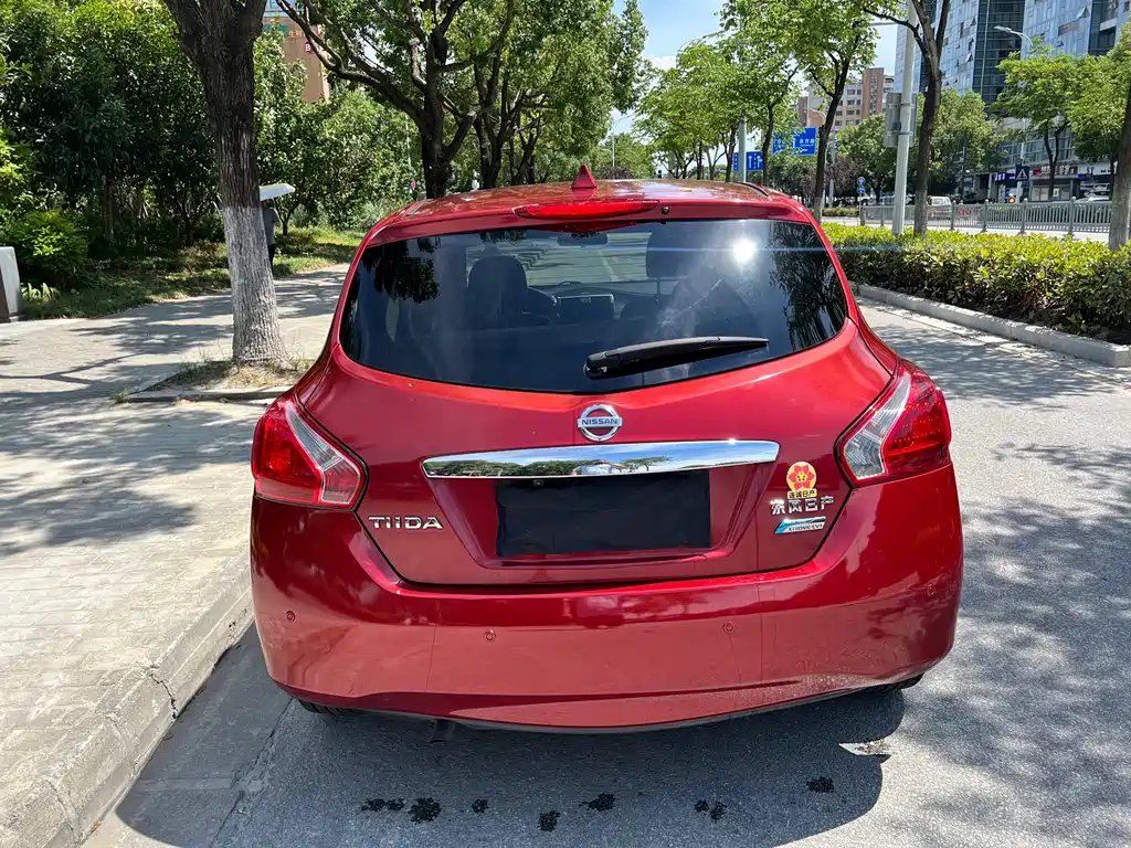 Nissan Tiida
