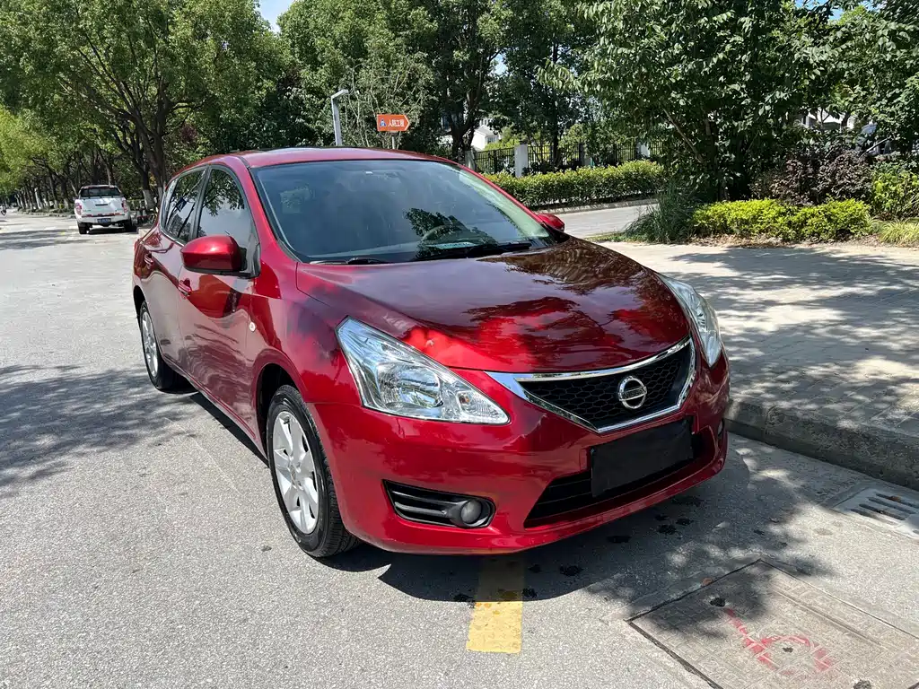 Nissan Tiida