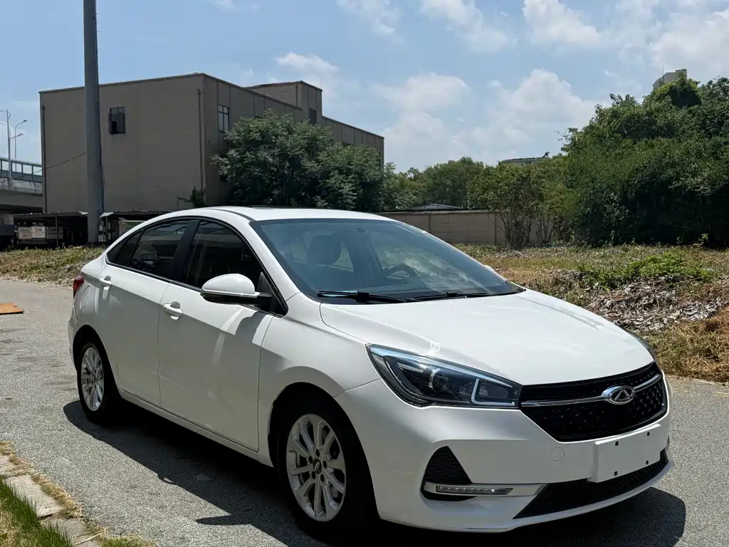 Chery Arrizo 5