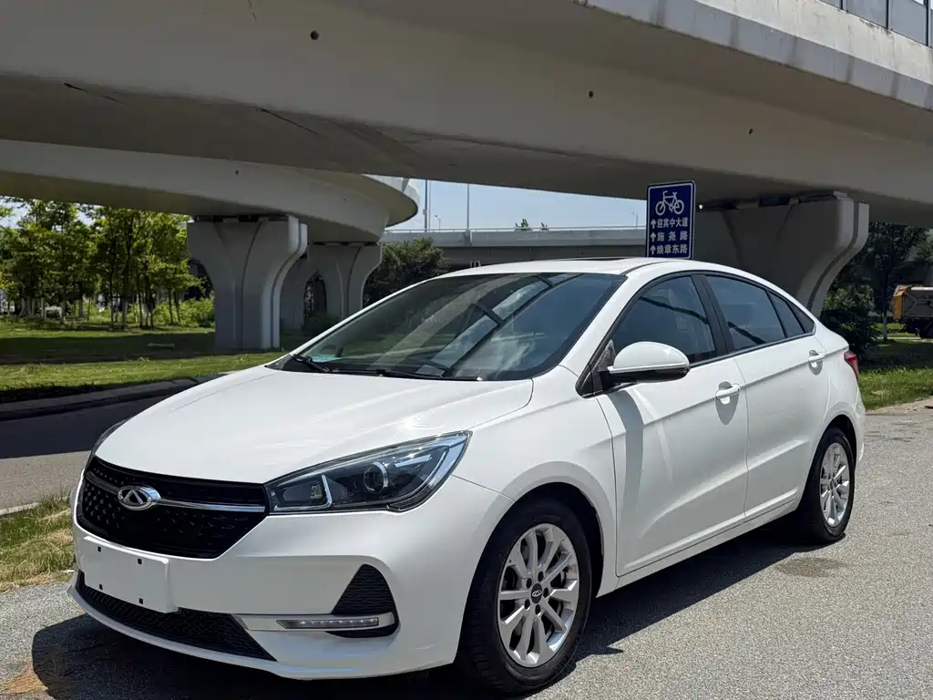 Chery Arrizo 5