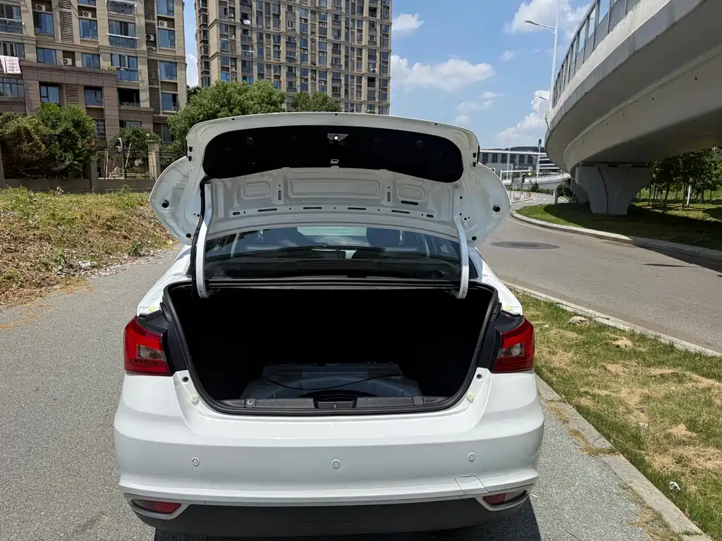 Chery Arrizo 5