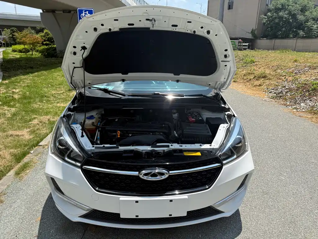 Chery Arrizo 5