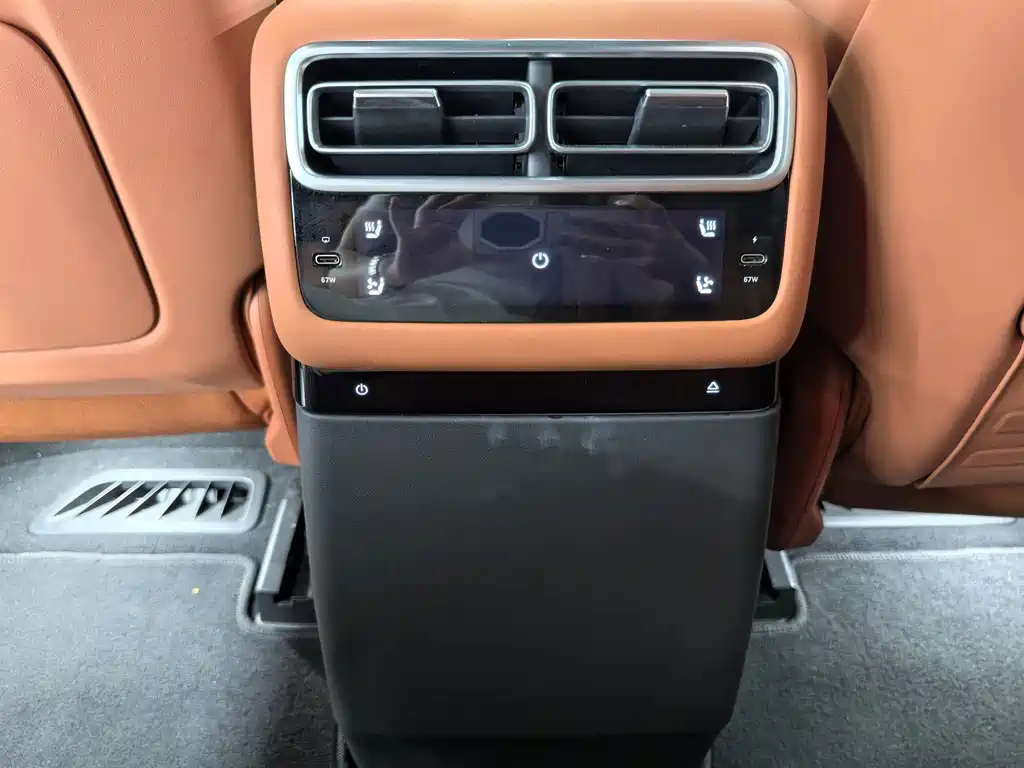 Li Auto Li L7