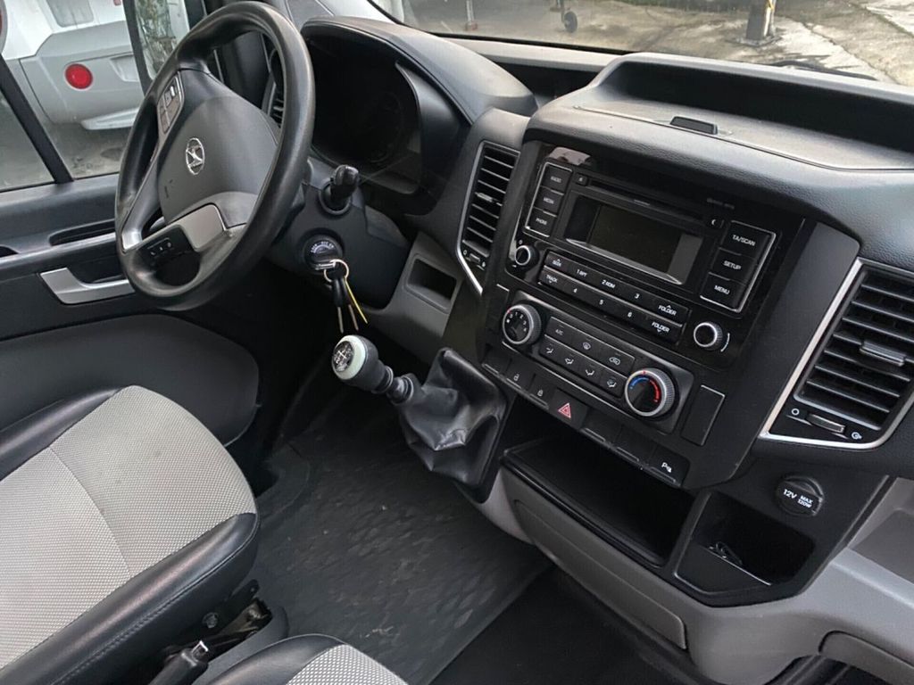 Hyundai H350