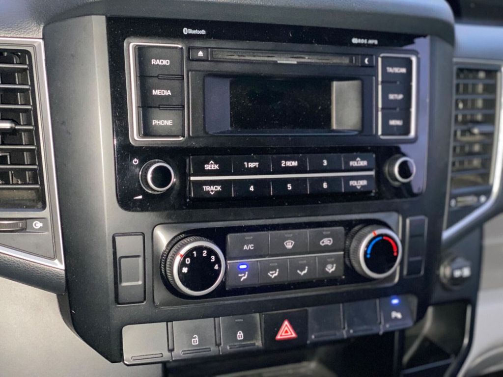 Hyundai H350