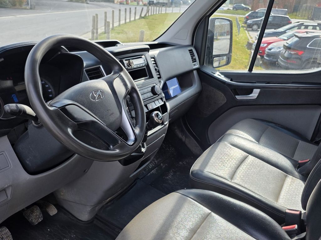 Hyundai H350