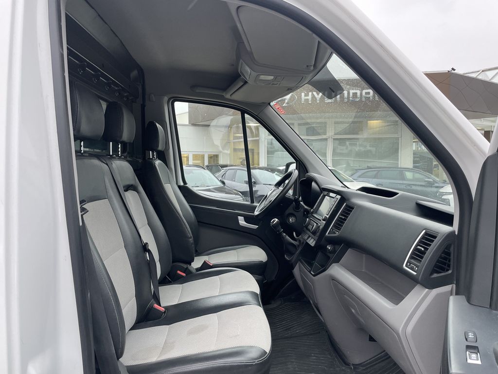 Hyundai H350