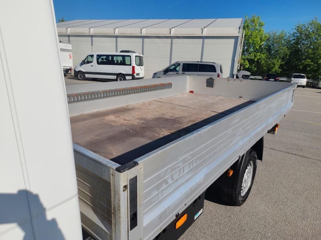 Hyundai H350