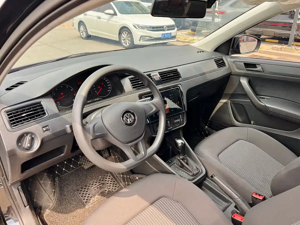 Volkswagen Santana