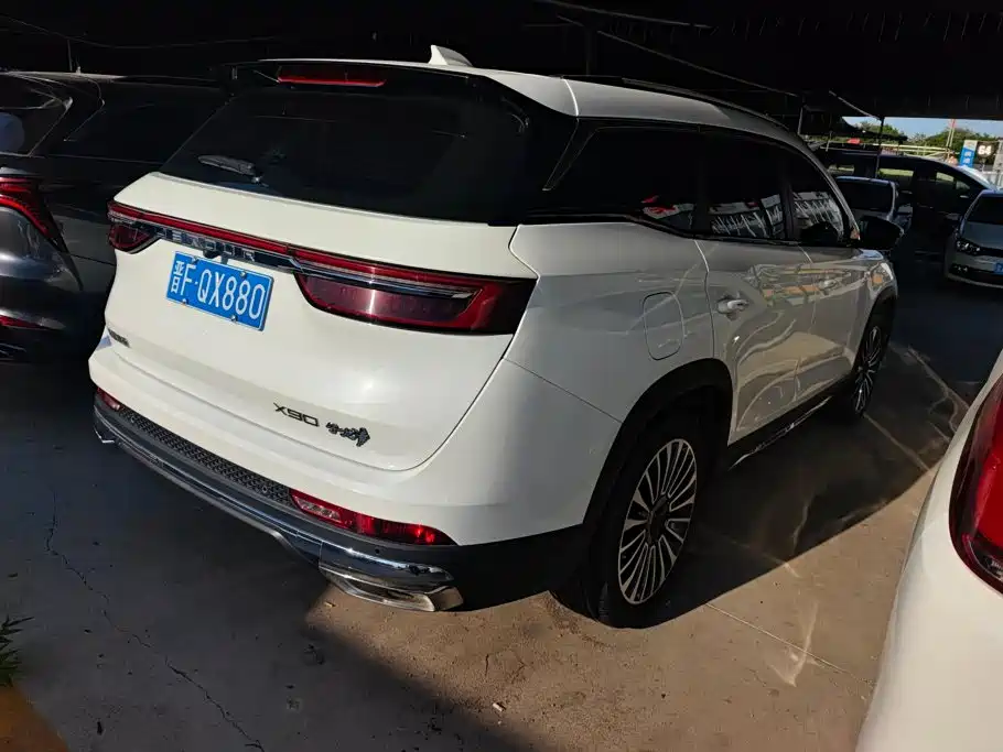 Jetour X90