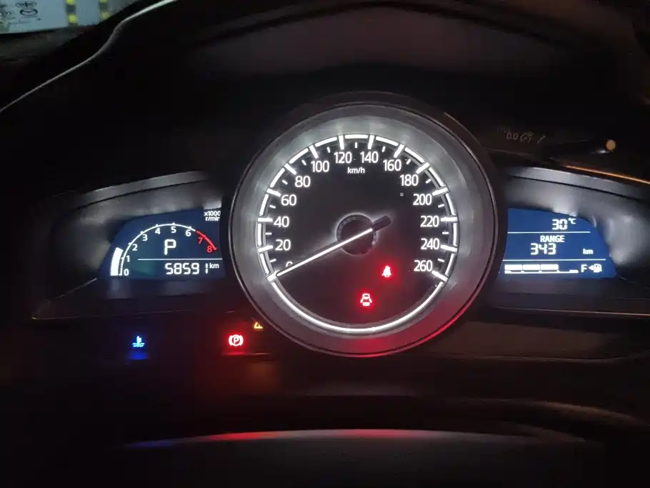 Mazda CX-4