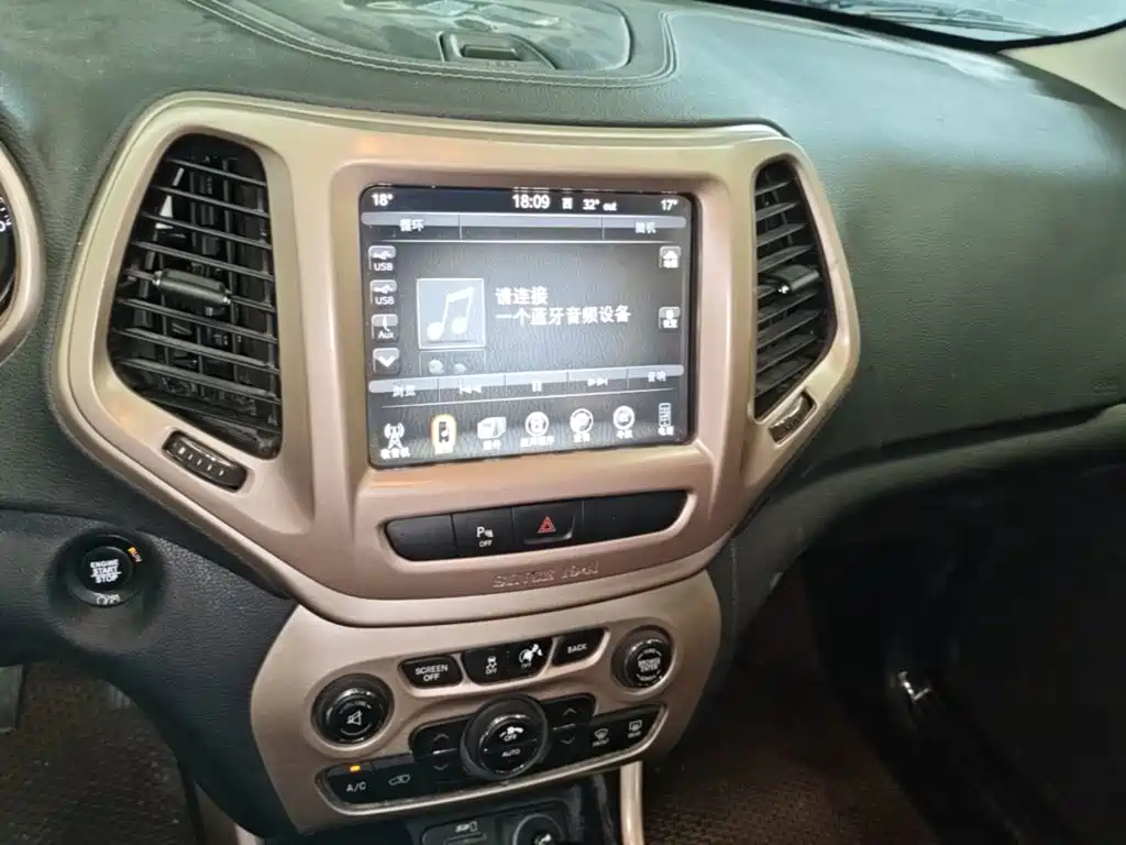 Jeep Cherokee