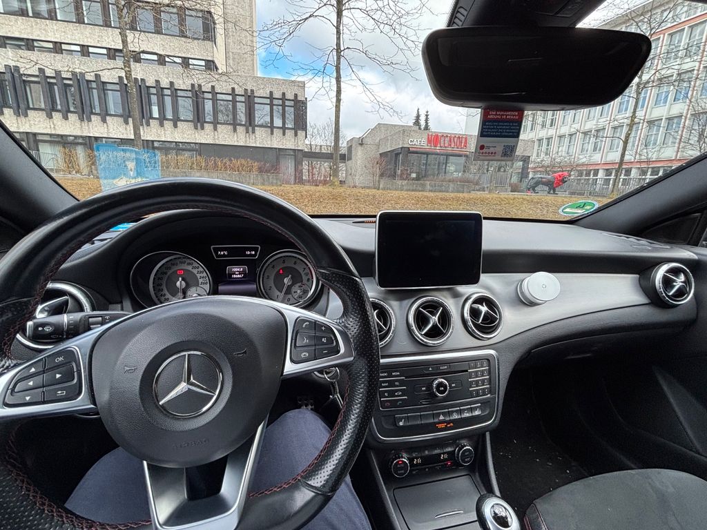 Mercedes-Benz CLA 180 Shooting Brake