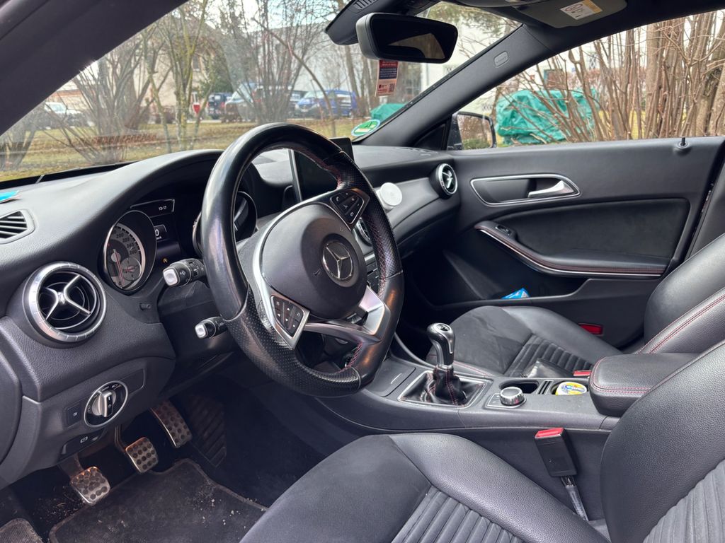 Mercedes-Benz CLA 180 Shooting Brake