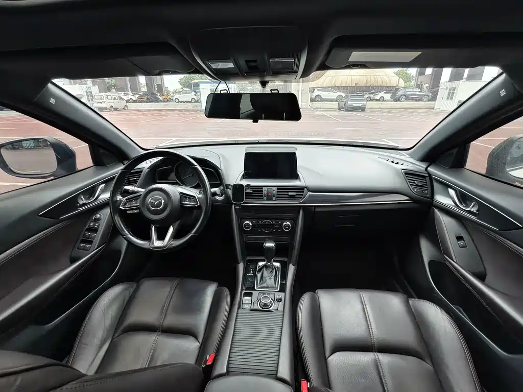Mazda CX-4