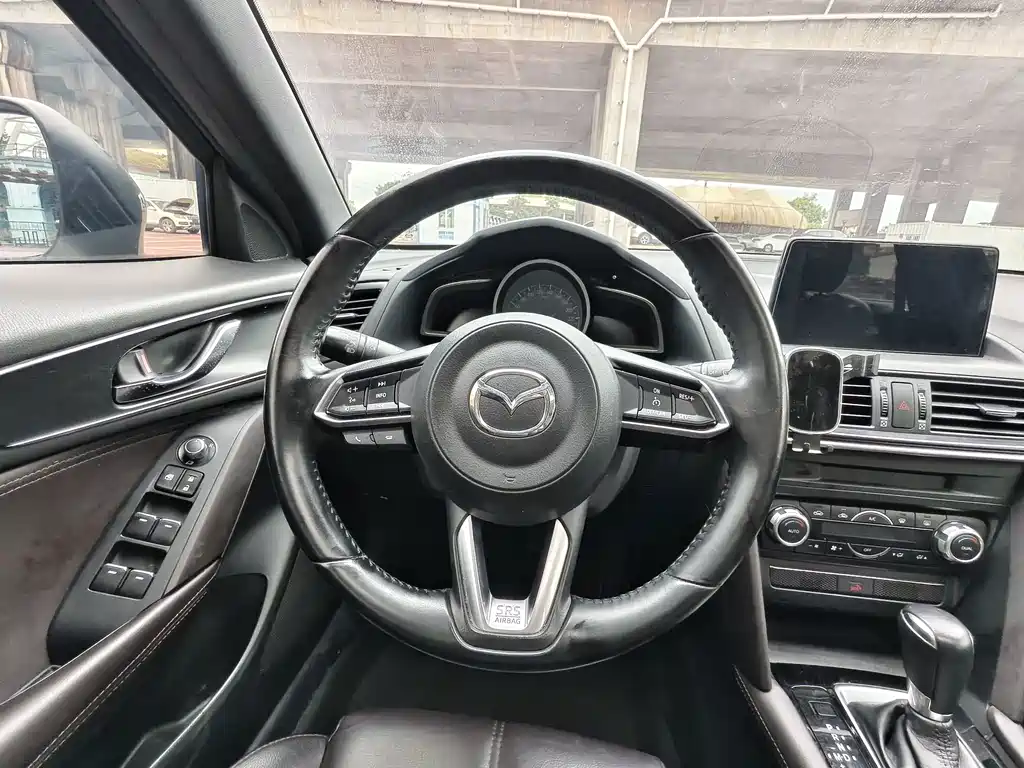 Mazda CX-4
