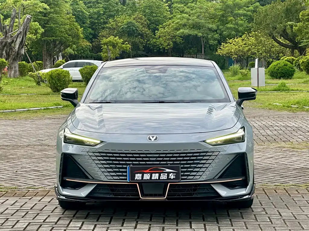 Changan UNI-V
