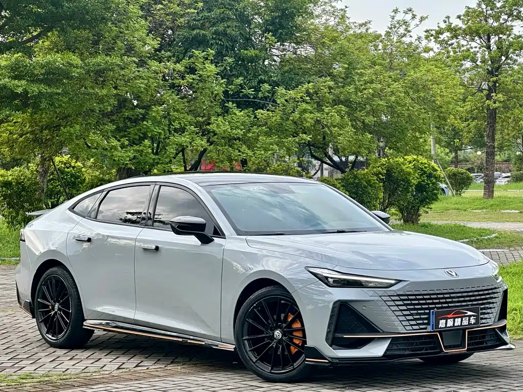 Changan UNI-V
