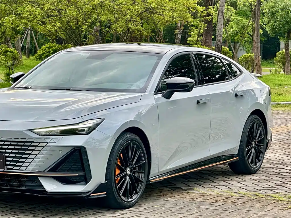 Changan UNI-V