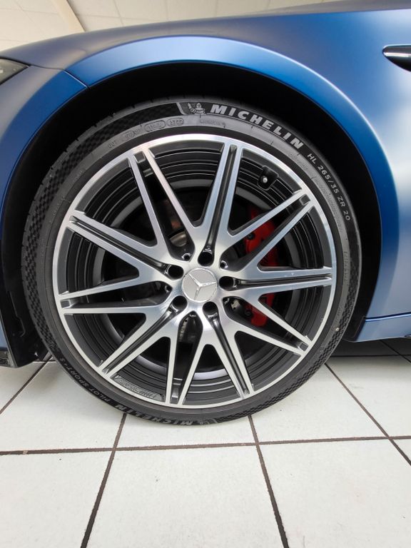Mercedes-Benz C 63 AMG