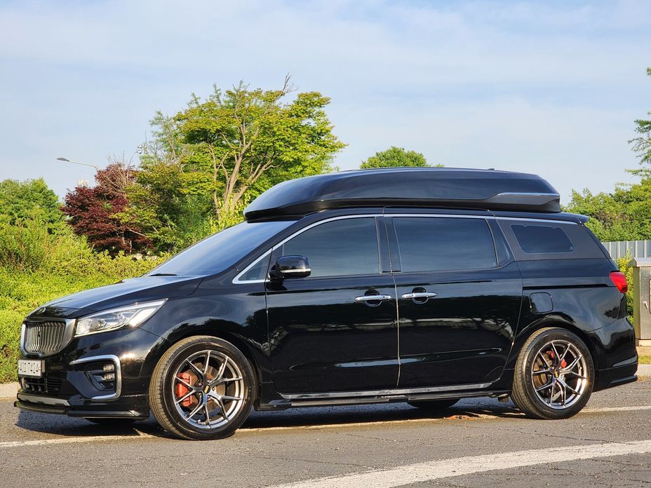 Kia Canival