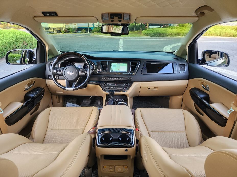 Kia Canival