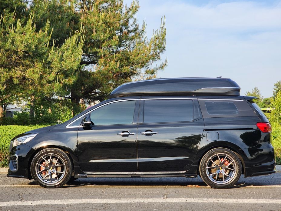Kia Canival