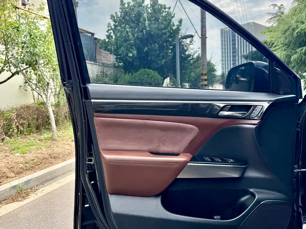 GAC Motor Trumpchi GS8