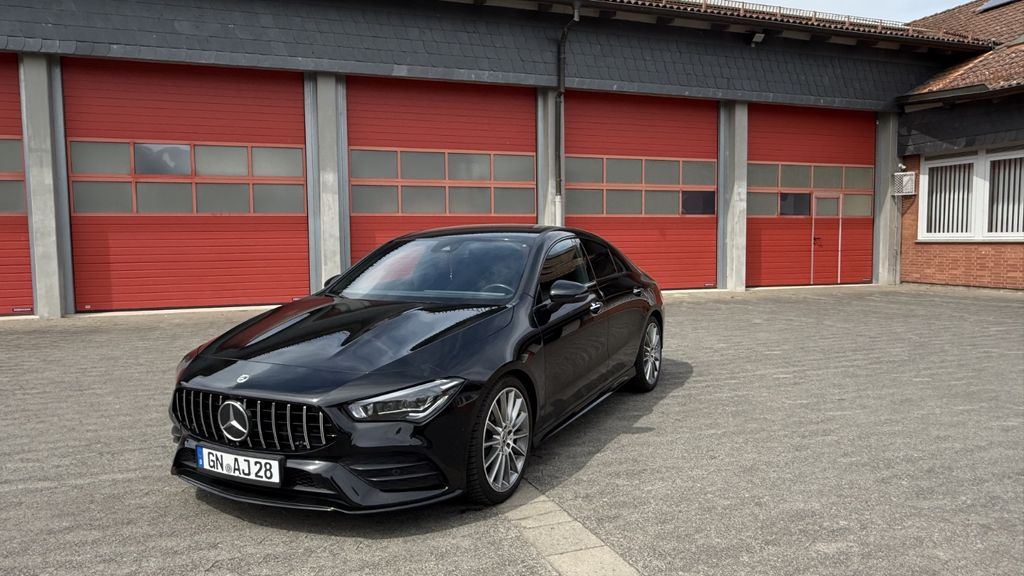 Mercedes-Benz CLA 180