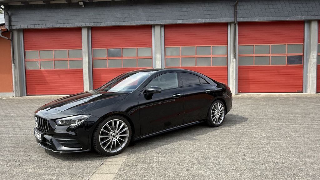 Mercedes-Benz CLA 180