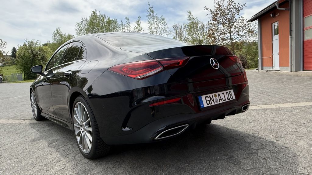 Mercedes-Benz CLA 180