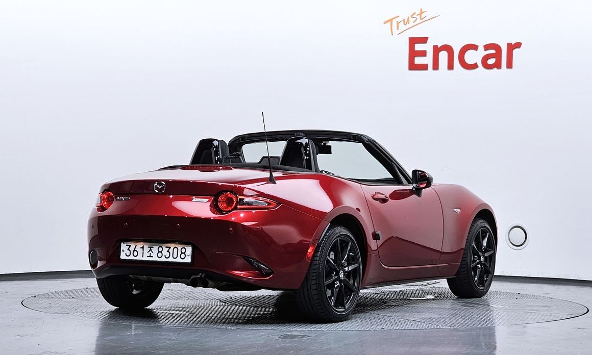 Mazda MX-5 Miata
