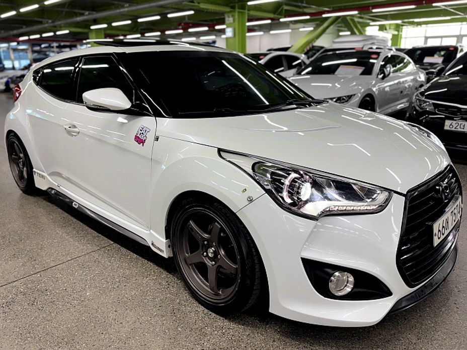Hyundai Veloster