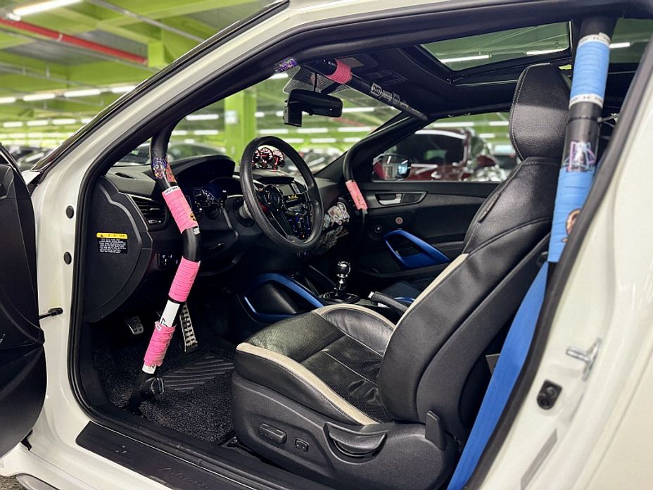 Hyundai Veloster
