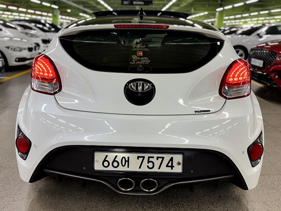 Hyundai Veloster