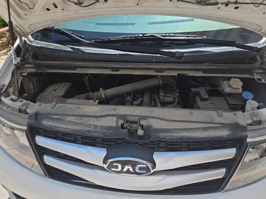 JAC Refine Refine M3