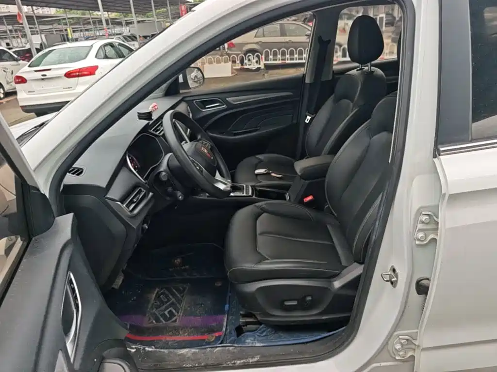 Roewe RX3