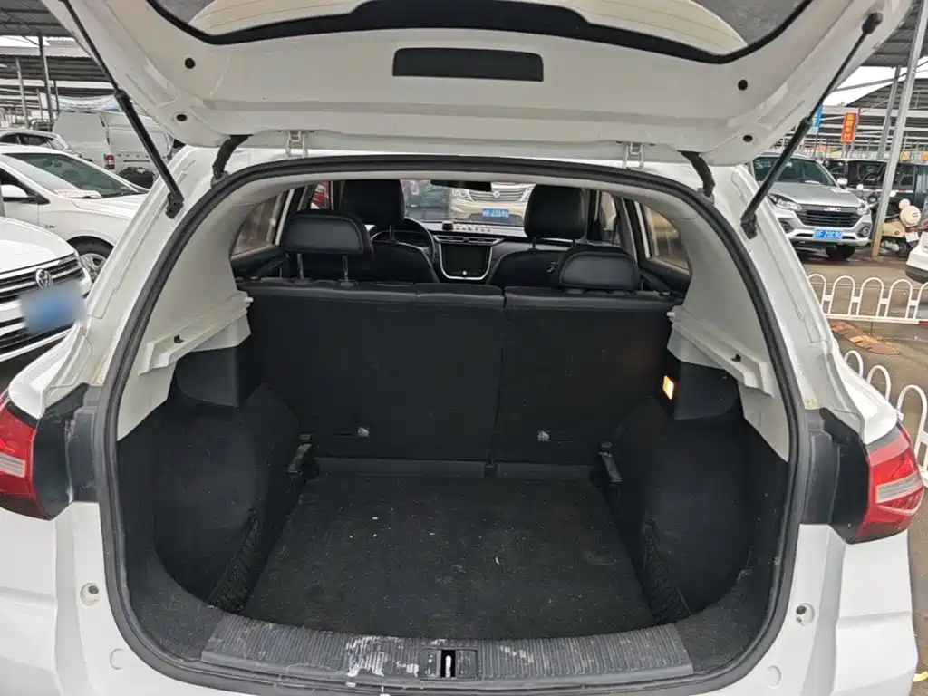 Roewe RX3