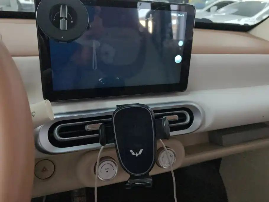Wuling MINIEV