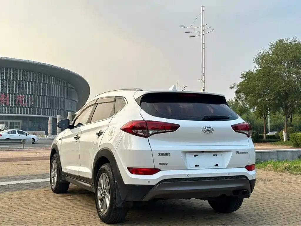 Hyundai Tucson