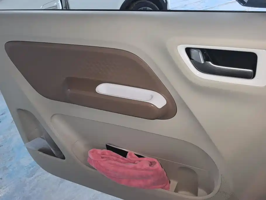 Wuling MINIEV