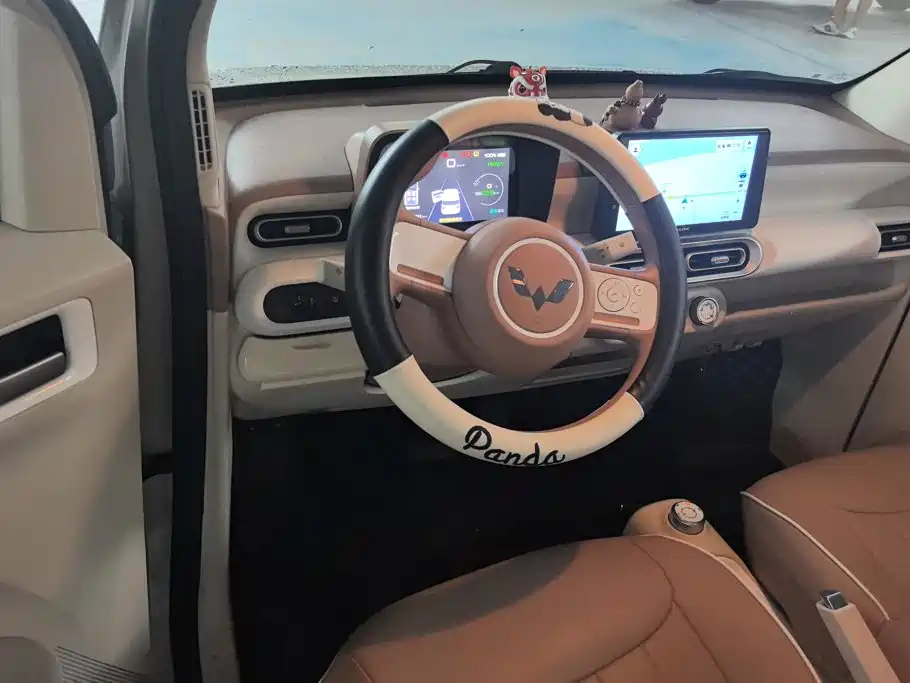 Wuling MINIEV
