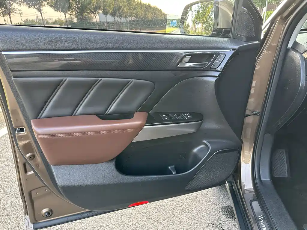 GAC Motor Trumpchi GS7