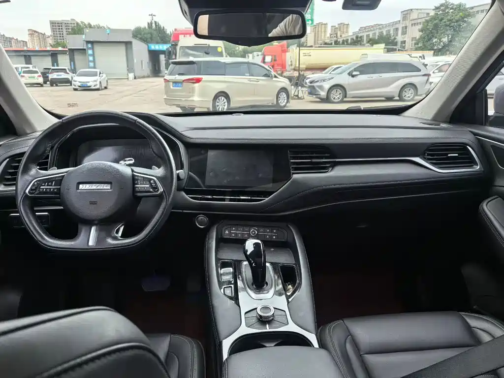 Haval F7
